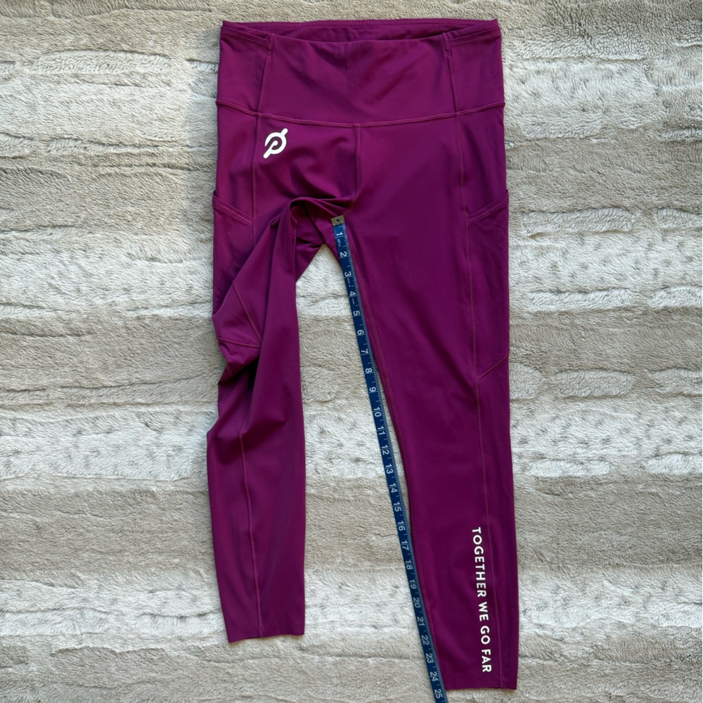 LULULEMON X PELOTON Fast and Free Tight II 25"
Non-Reflective Nulux - Picture 12 of 16